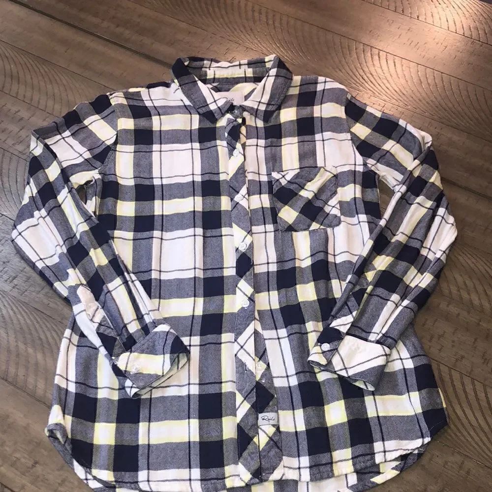Rails Really Soft Hunter Flannel Shirt Perfectly Positioned Pocket Blue Yellow